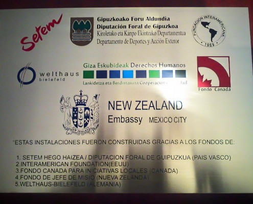 NEW ZELAND EMBASSY - Placa fotograbada 1